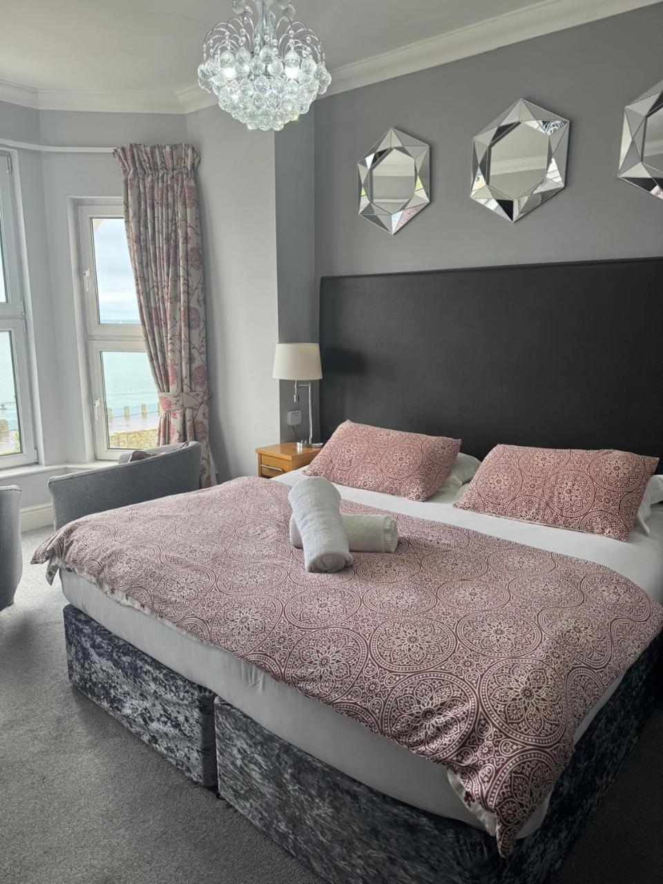 Ellan Vannin Hotel Дуглас Экстерьер фото