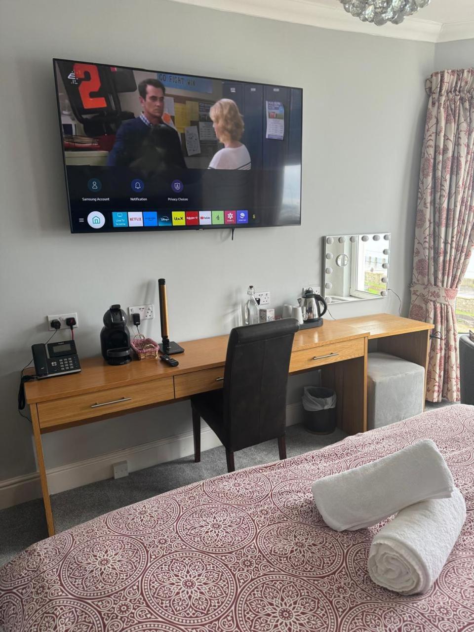 Ellan Vannin Hotel Дуглас Экстерьер фото